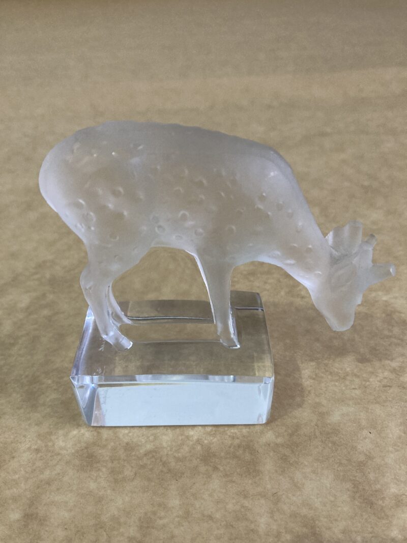 Lalique Deer "Daim" Paperweight Crystal Art figurine signed France