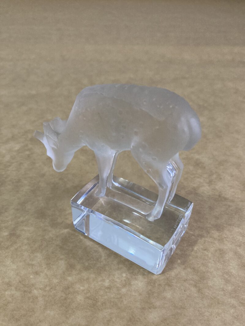 Lalique Deer "Daim" Paperweight Crystal Art figurine signed France